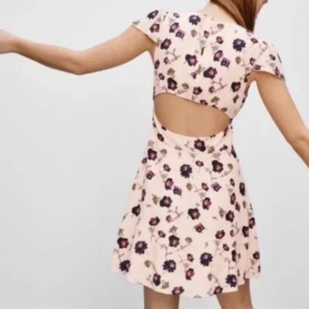 Aritzia Sunday Best NWT Rand Dress - Picture 2 of 4